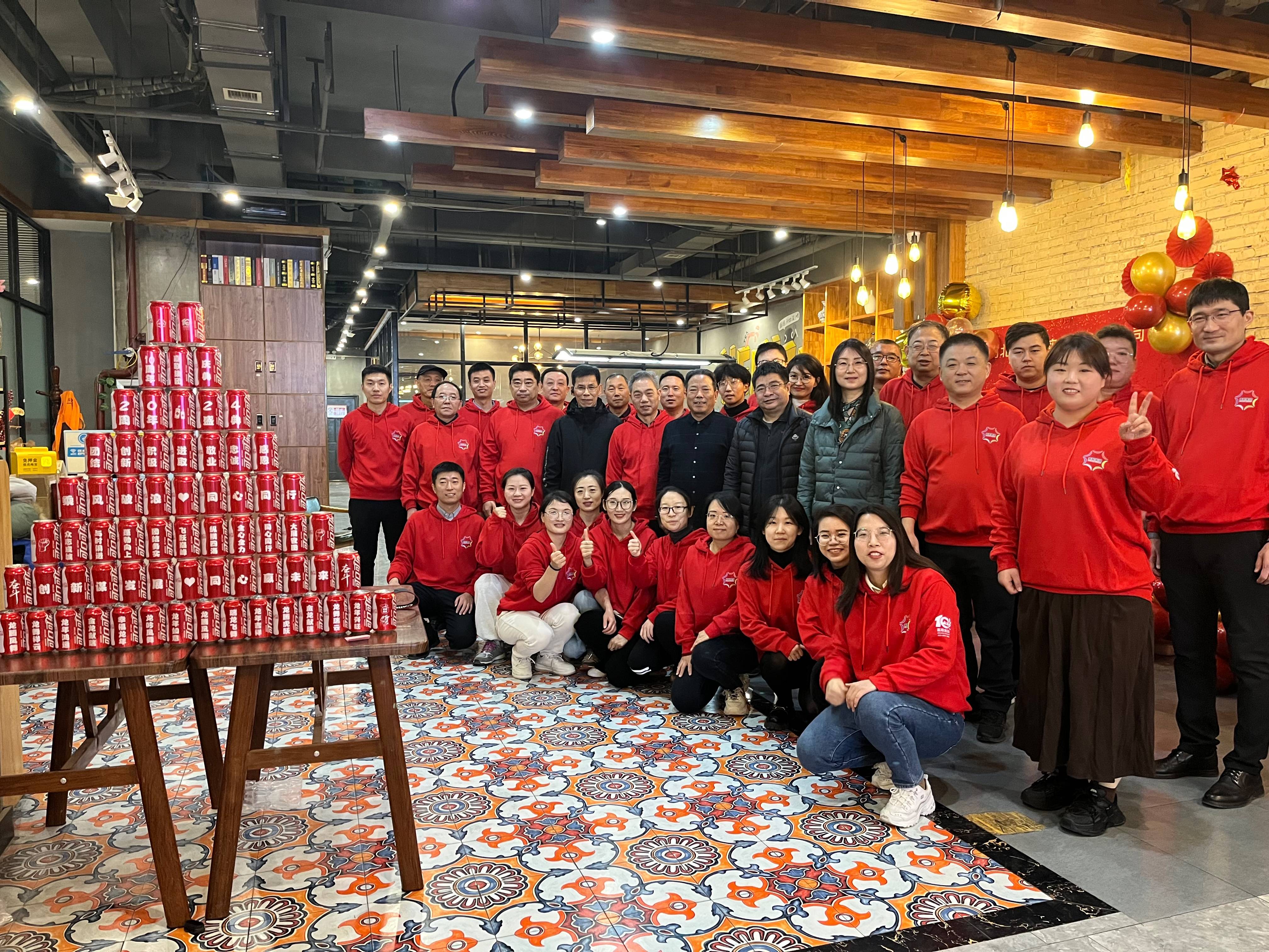 感恩同行，共贏(yíng)未來(lái)——記嘉聯(lián)集團(tuán)